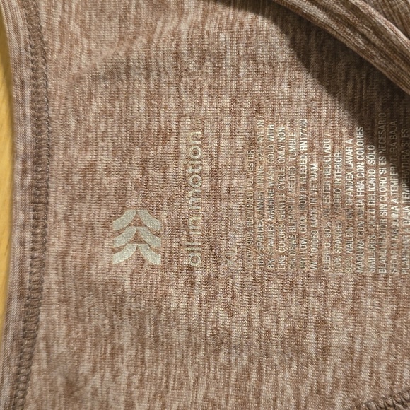 All in Motion Activewear Top XL - Picture 2 of 3